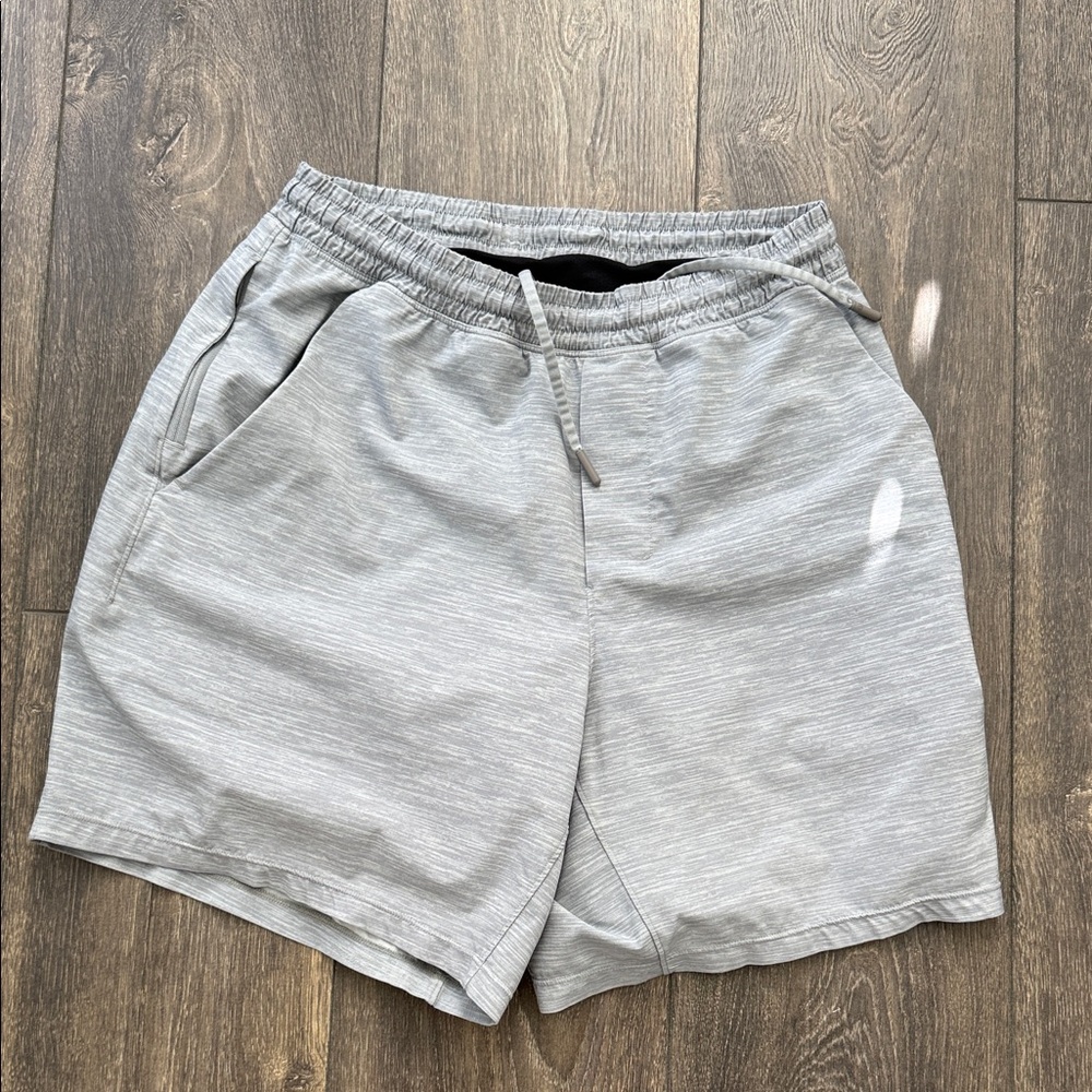 Men's Lululemon Pacebreaker Shorts w/ Liner - Size M - 5” Inseam - GREAT